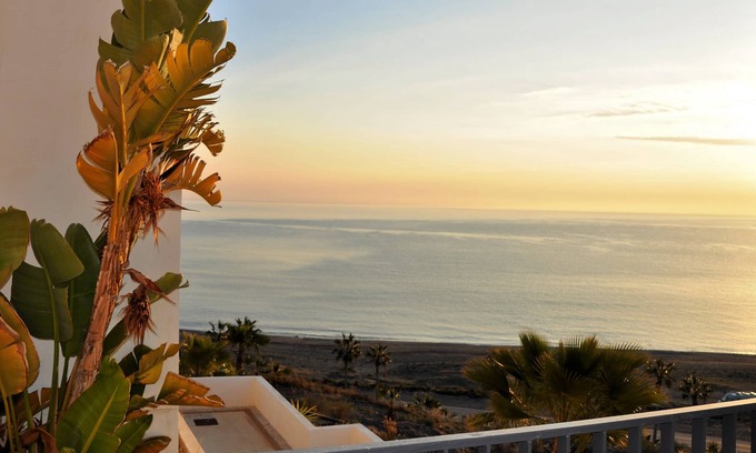 Playa Macenas Apartment | Apartment 'Macenas Cactus Hill' with Sea View, Wi-Fi and Air Conditioning