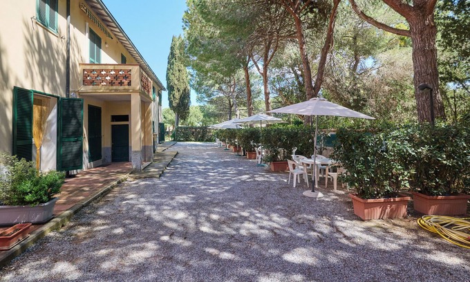 Piombino Apartment | Apartment 'Mare Etrusco 3' with Shared Garden and Wi-Fi