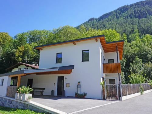Ried im Oberinntal Apartment | Apartment Matilda by Interhome