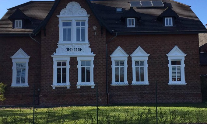 Loxstedt Apartment | Apartment Maya in historic villa "Northern Lights". An idyll for everyone!