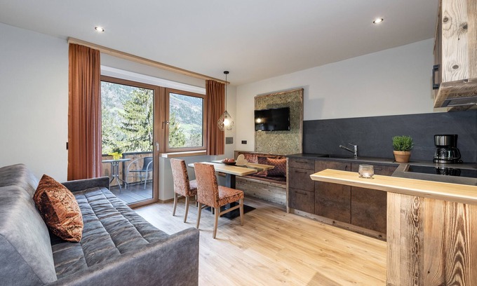 San Leonardo in Passiria Apartment | Apartment 'Mirabelle Pension Sankt Ursula' with Mountain View, Shared Terrace and Wi-Fi