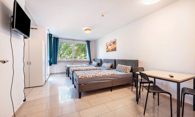 Delmenhorst Apartment | Apartment 'Mk Apartments Delmenhorst 1' with Balcony and Wi-Fi