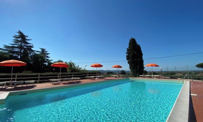 Suvereto Apartment | Apartment 'Monolocale Colorino' with Terrace, Shared Pool & Wi-Fi