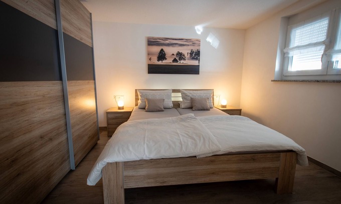 Hoechenschwand Apartment | Apartment 'Moorblick' with Private Terrace, Private Garden and Wi-Fi