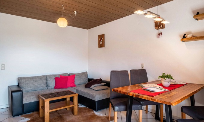 Langenordnach Apartment | Apartment 'Morgensonne' with Shared Terrace, Shared Garden and Wi-Fi