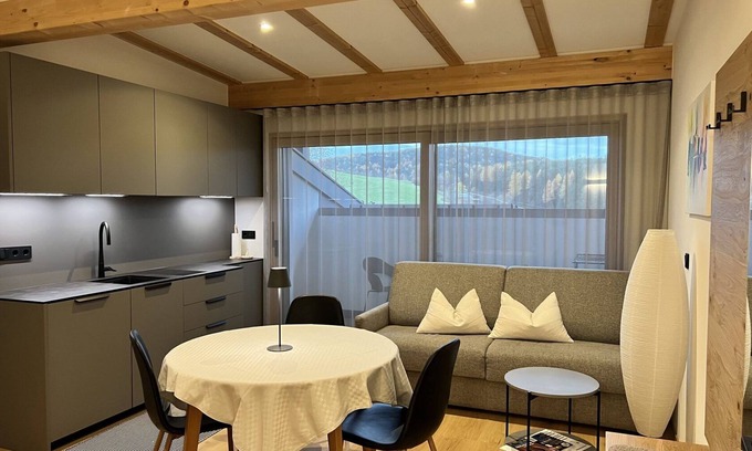 Terento Apartment | Apartment 'Mountain Stay Sunrise' with Mountain View, Shared Garden and Wi-Fi