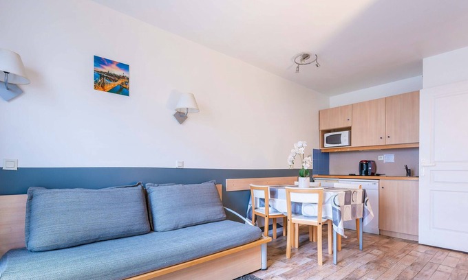 Serris Apartment | Apartment near Disneyland, Val d'Europe, Paris with shuttle #1