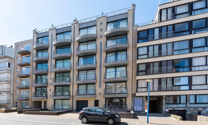 Koksijde-Bad Apartment | Apartment near seawall with sea view