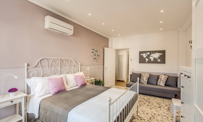 Quartiere XXXIV Lido di Ostia Levante Apartment | Apartment near the sea of Rome for a couple or small groups of people