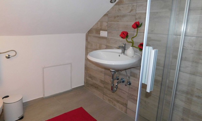 Langewiese Apartment | Apartment Neuastenberg 1 - 4 people - Guesthouse Astenblick also for small groups alone