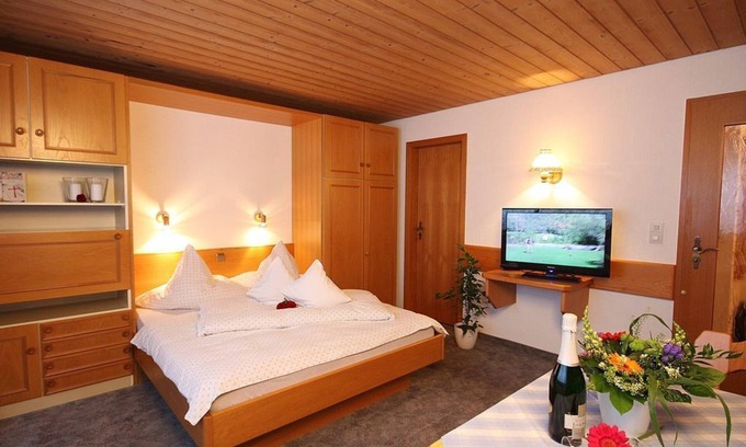 Gunzesried Apartment | Apartment no. 16 - Guesthouse Im Bachtl