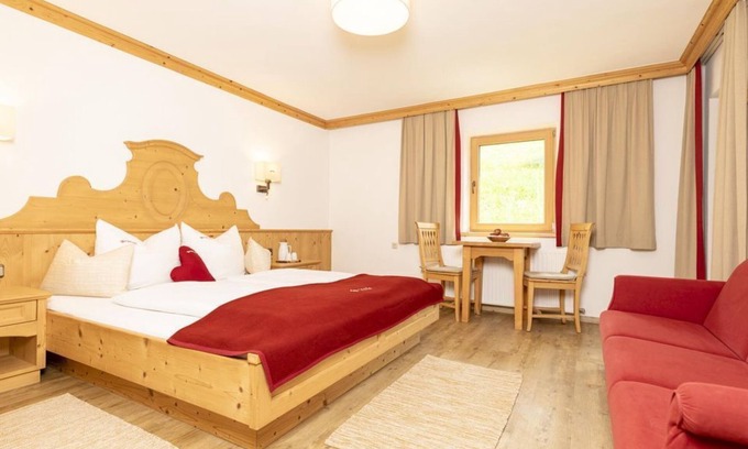 Alpbach Apartment | Apartment No. 4 "Tyrol" - Bergwald Apartments