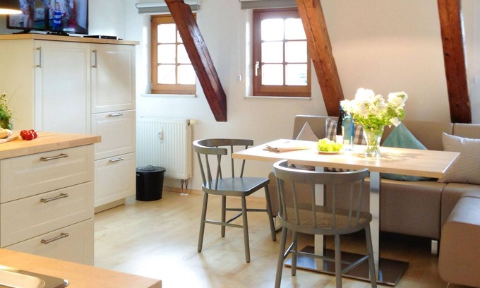 Altendorf Apartment | Apartment No. 6, 2 bedrooms - Altendorfer Vorwerk - holiday apartments