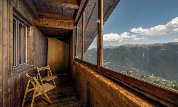 Laces Apartment | Apartment 'Oberköbenhof Wohnung Berg' with Mountain View, Shared Terrace and Wi-Fi