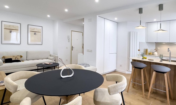 Nino Jesus Apartment | Apartment + Office room in Retiro, Madrid