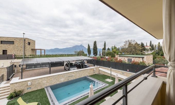 Albisano Apartment | Apartment 'Passioncasa' with Mountain View, Wi-Fi and Air Conditioning