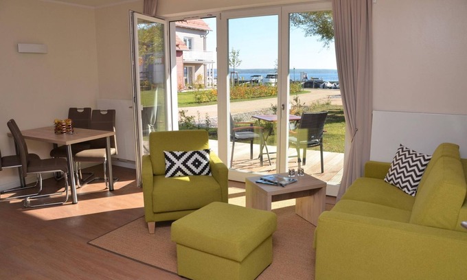 Plau am See Apartment | Apartment Plauseelig mit Bootsliegeplatz im Hafendorf Plau am See - Apartment