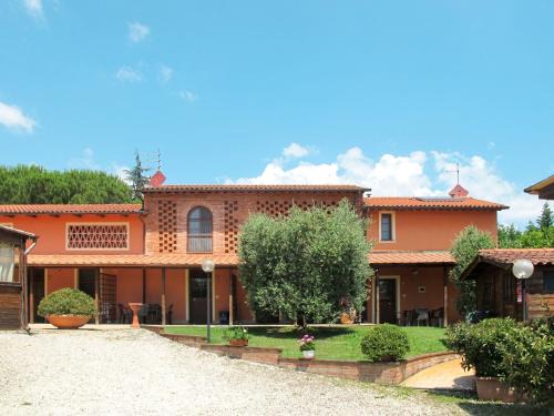 Orentano Apartment | Apartment Ponziani-2 by Interhome