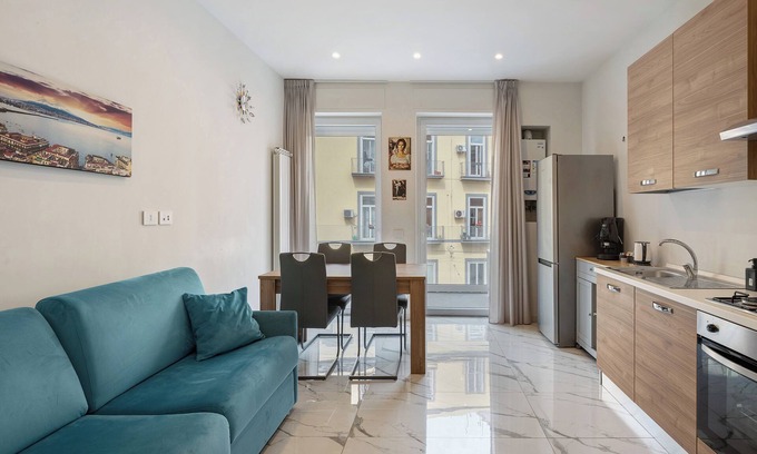 Chiaia Apartment | Apartment 'Premium - Zona Lungomare' with Balcony, Wi-Fi and Air Conditioning