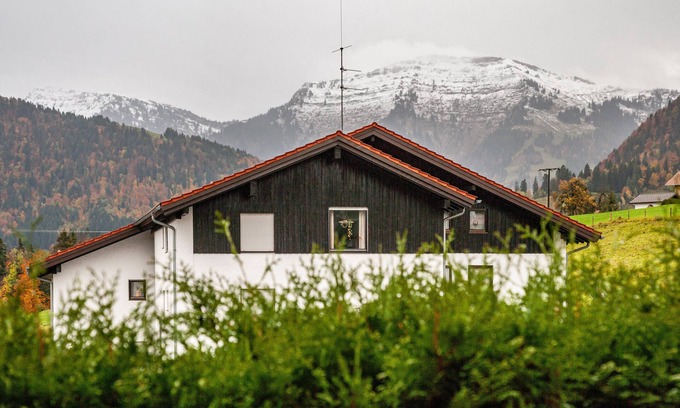 Steibis Apartment | Apartment 'Q-stadl' with Mountain View, Private Terrace and Wi-Fi