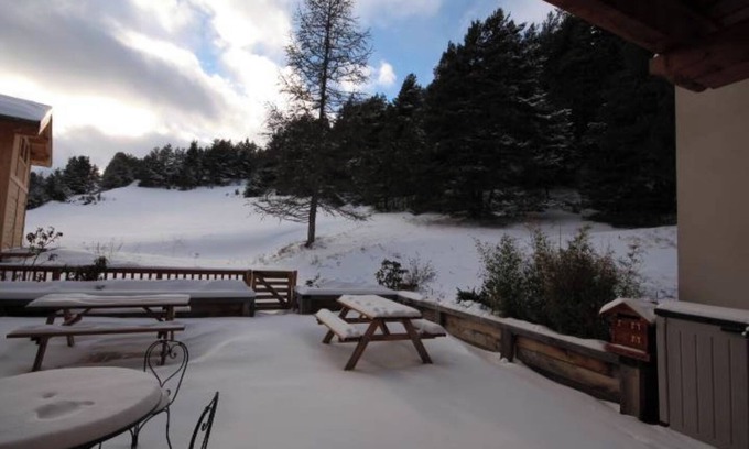 Sollieres-Sardieres Apartment | Apartment 'Résidence Du Parc - 9 Personnes' with Mountain View, Shared Garden and Wi-Fi