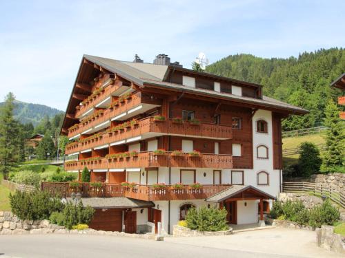 Villars-sur-Ollon Apartment | Apartment Rhodonite 33 by Interhome