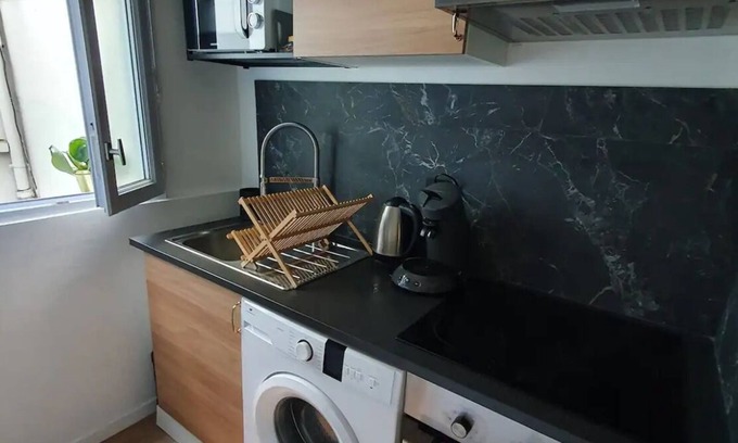 Suresnes Apartment | Apartment rue Carnot
