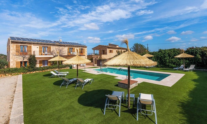 Ariany Apartment | Apartment S Hort Can Capità Familiar Superior 2 close to the Sea with Shared Pool & Wi-Fi