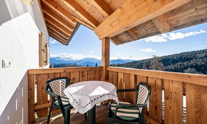 San Genesio Atesino Apartment | Apartment 'Stücklhof Wohnung Arnika' with Mountain View, Shared Garden and Wi-Fi
