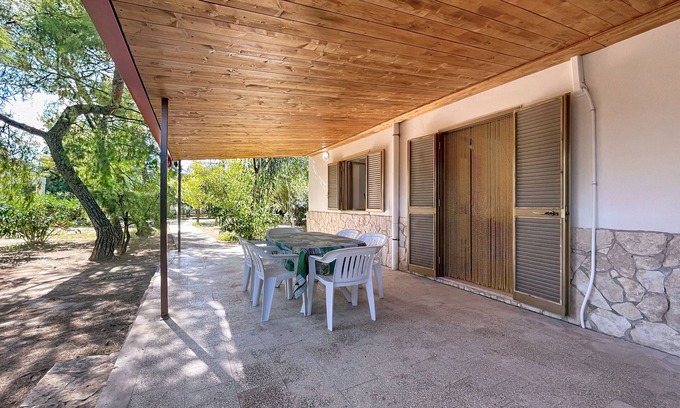 Scialara Apartment | Apartment 'Sabbia D'oro' with Shared Pool and Wi-Fi