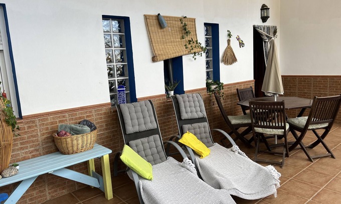 Carboneras Apartment | Apartment Salamandra with Mountain View, Pool, Garden & Wi-Fi