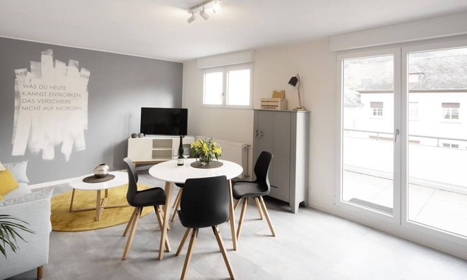 Trittenheim Bed & Breakfast | Apartment "Schiefer Winkel" - Claes Weinquartier