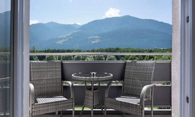 Sluderno Apartment | Apartment 'Schöneck Edelweiss' with Mountain View, Shared Terrace and Wi-Fi