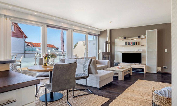 Region Hannover District Apartment | Apartment 'Schotstek' with Lake View, Private Terrace and Wi-Fi