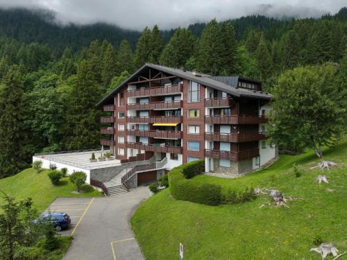 Villars-sur-Ollon Apartment | Apartment Schuss 23 by Interhome