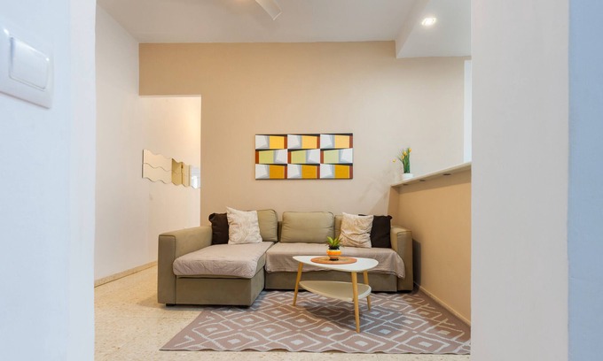 San Vicente Apartment | Apartment 'Sevilla' with Wi-Fi and Air Conditioning