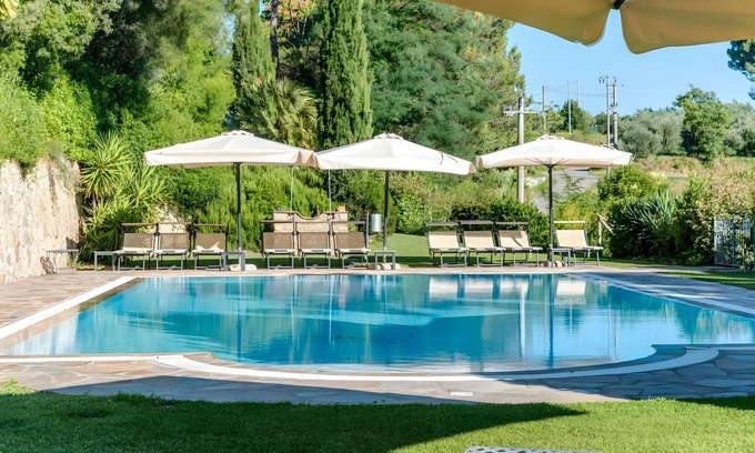 San Miniato Apartment | Apartment 'Staccia Buratta' with Shared Pool, Private Garden and Wi-Fi