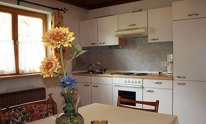 Stuhlfelden House | Apartment Standard, shower, toilet - Schweizerhaus, Hotel-Gasthof