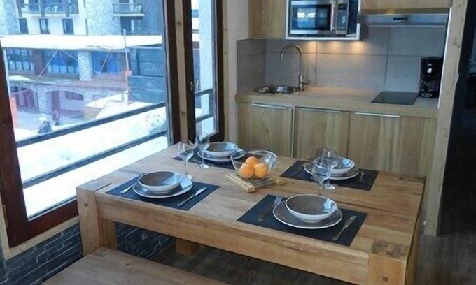 Val Claret Apartment | APARTMENT standing, 6 pers, calm, true skis on the feet facing large motte