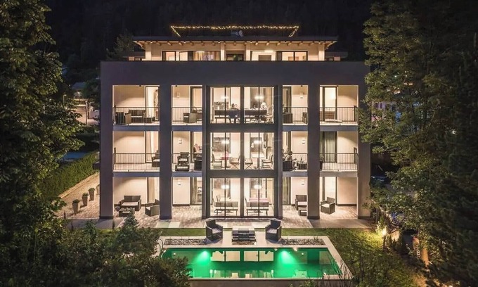 Sand in Taufers Apartment | Apartment 'Superior Xl- 0 Right' with Mountain View, Shared Pool and Wi-Fi