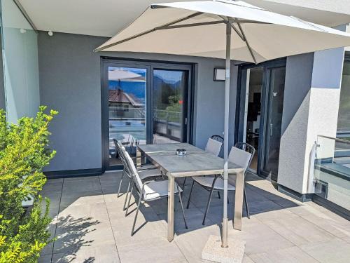 Annenheim Apartment | Apartment Terrace 04 alpe maritima Ski & See-Top 4 by Interhome