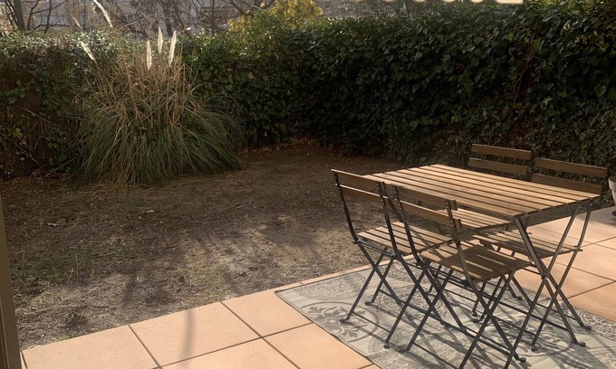 Bonneveine Apartment | Apartment type 1 rez de jardin marseille 08