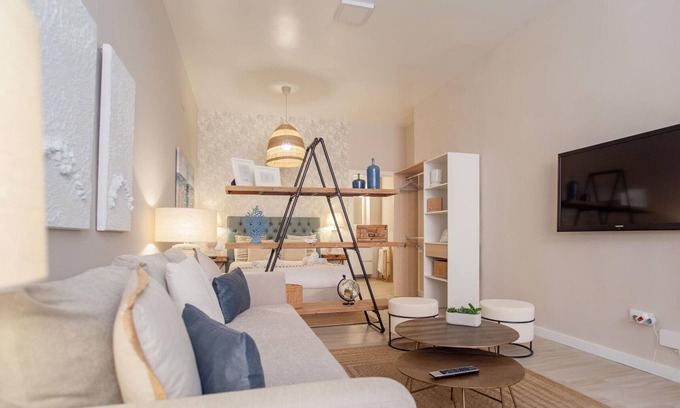 La Malva-rosa Apartment | Apartment Valence, studio flat, 4 persons