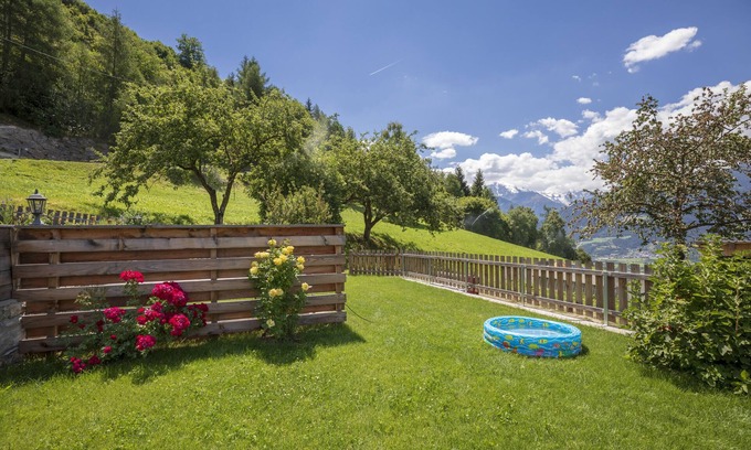 Sluderno Apartment | Apartment 'Vernalhof Apt Sunnaseit' with Mountain View, Shared Terrace and Wi-Fi
