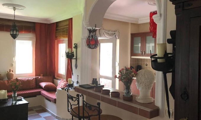 Side House | Apartment / villa in Side with pool close to the center, 500 meters from the beach