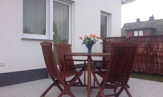 Ueckeritz Apartment | Apartment Voss with terrace - Apartment