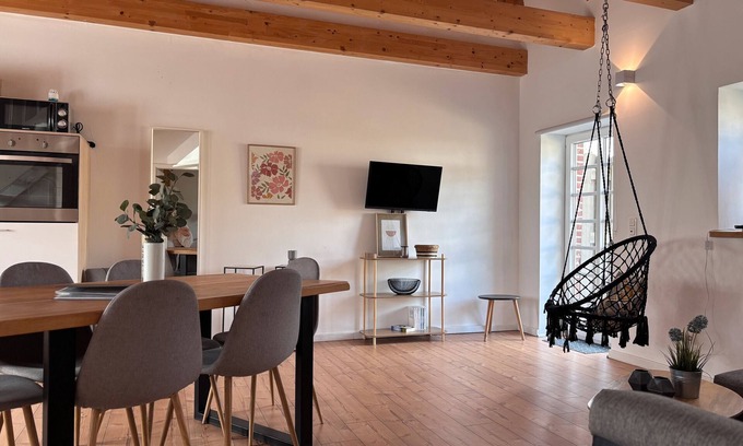 Heide Apartment | Apartment 'Wanderlust' with Private Terrace, Private Garden and Wi-Fi