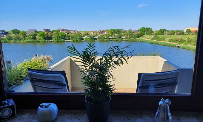Norderhafen Apartment | Apartment 'Watt'n Utsicht' with Sea View, Balcony and Wi-Fi