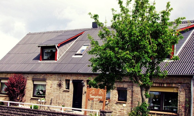 Hoxmark Apartment | Apartment "Whg 2 - Ferien auf einem Resthof" with Sea View, Shared Garden & Wi-Fi