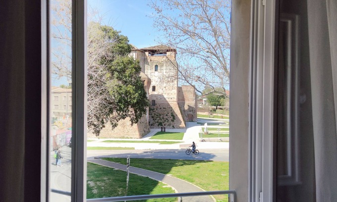 Rimini Historic Center House | Apartment with a view of Castel Sismondo